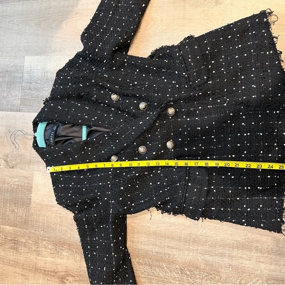 EUC Lioness Kendall Tweed Blazer with Sliver buttons - Picture 4 of 6
